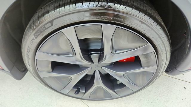 2026 Tesla Model Y Performance