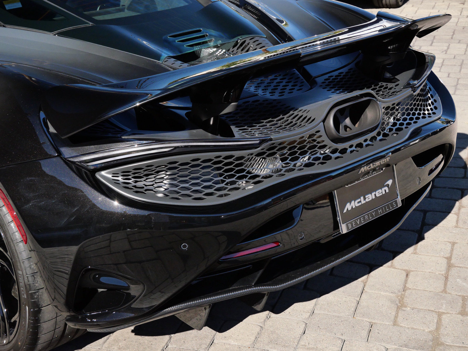 Used 2025 McLaren 750S photo 32