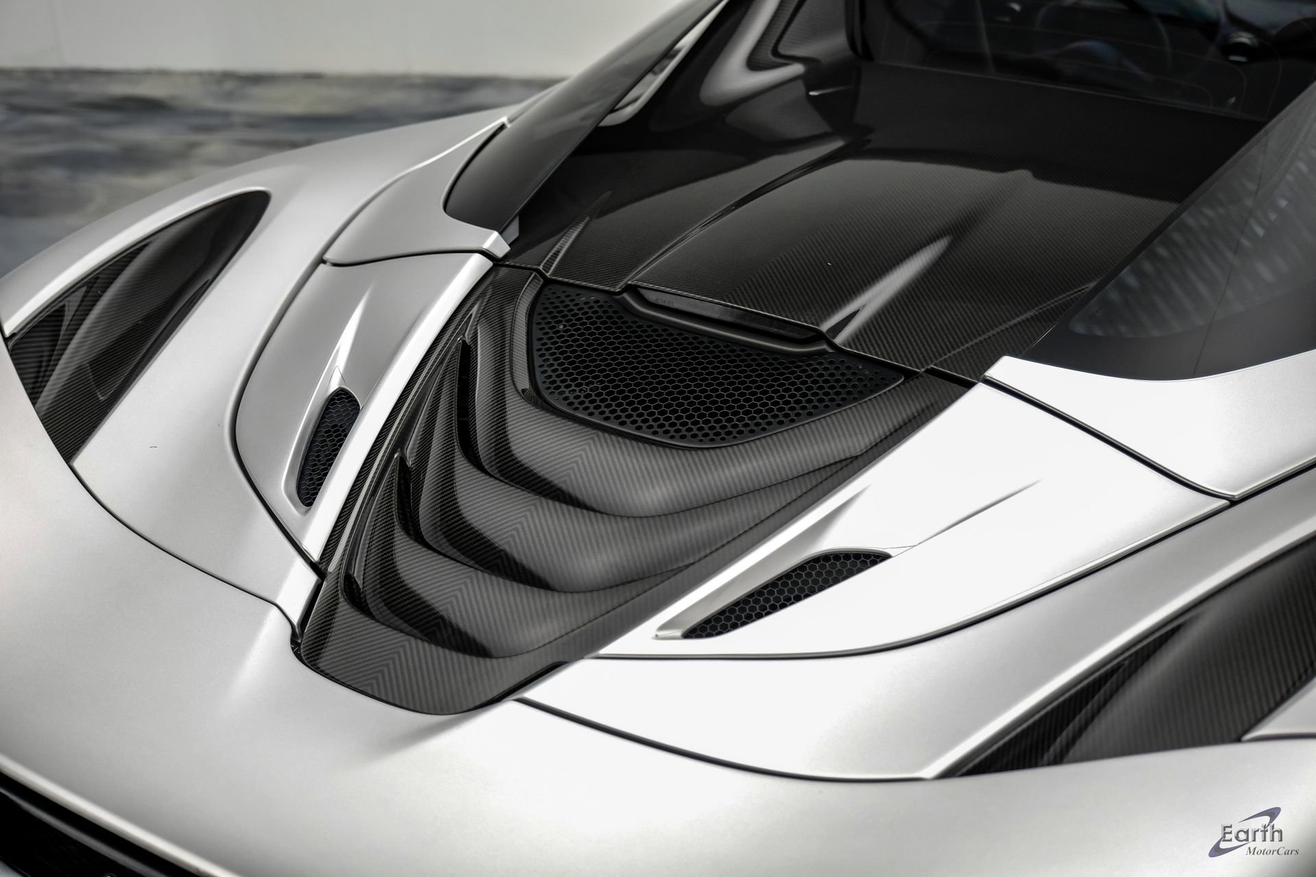 Used 2020 McLaren 720S Luxury photo 19