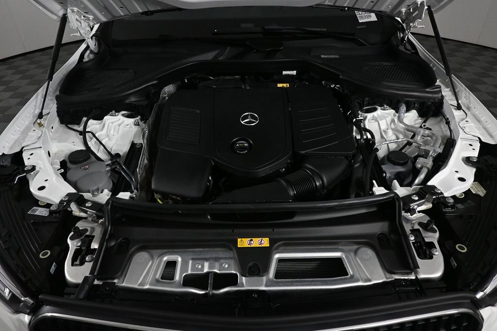 2025 Mercedes-Benz GLC 300 4MATIC