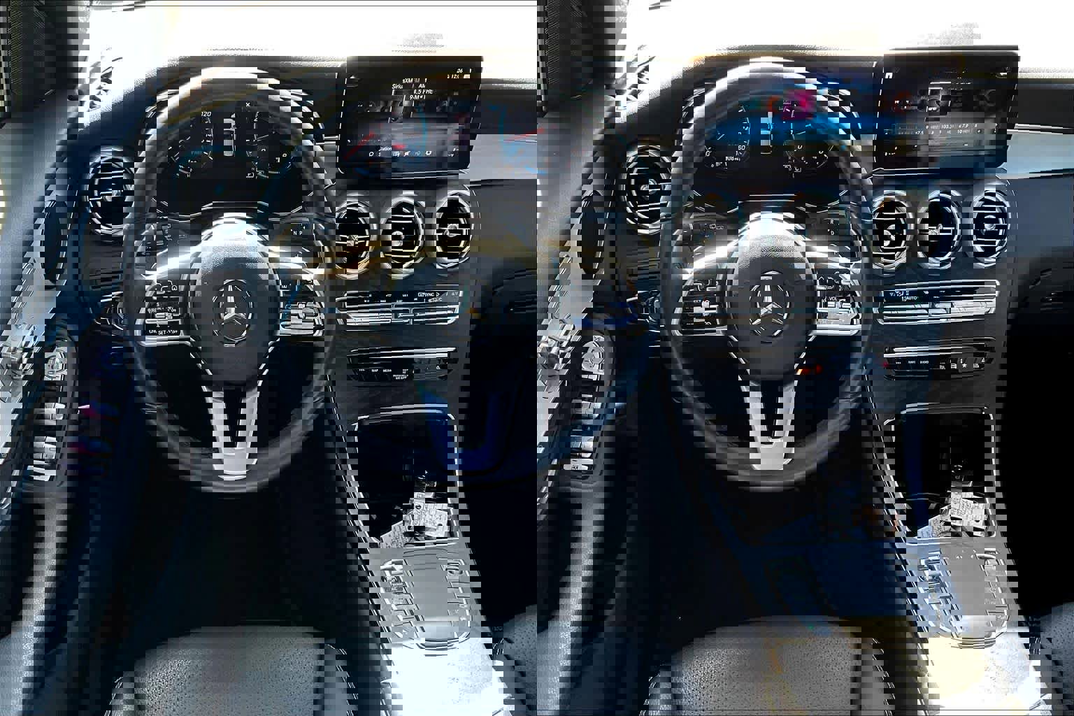 2022 Mercedes-Benz GLC 300