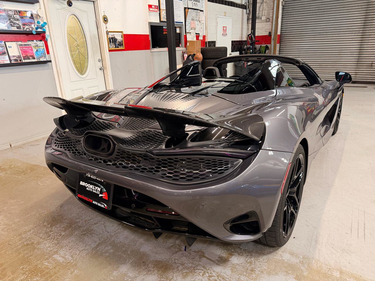 Used 2024 McLaren 750S Spider photo 6