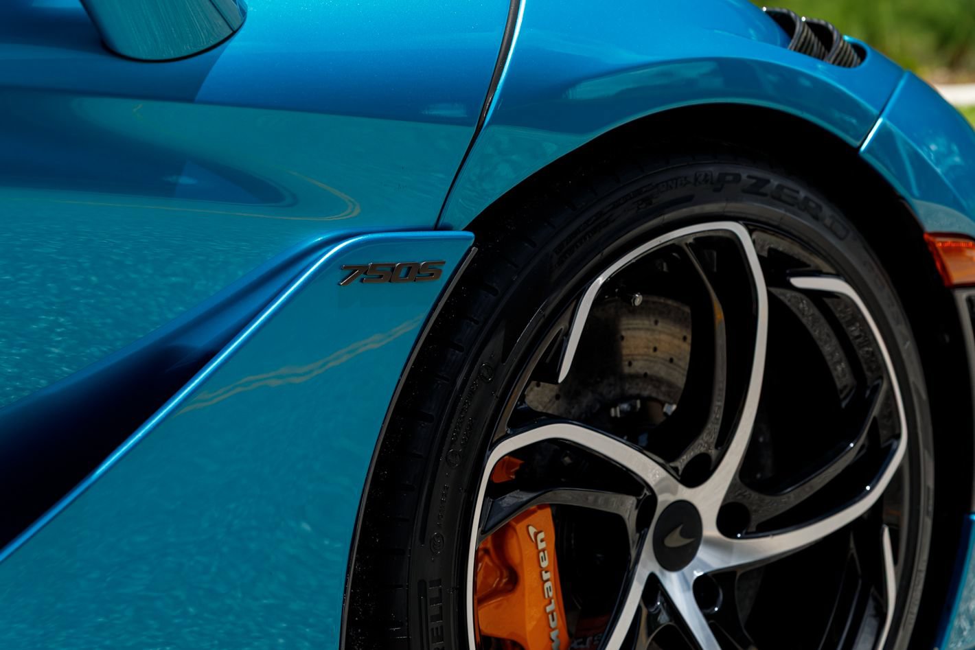 Used 2025 McLaren 750S photo 17