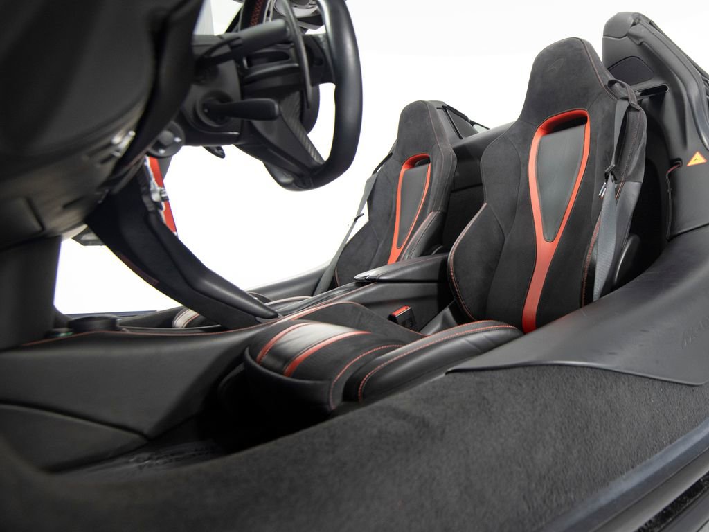 Used 2020 McLaren 720S Performance photo 37