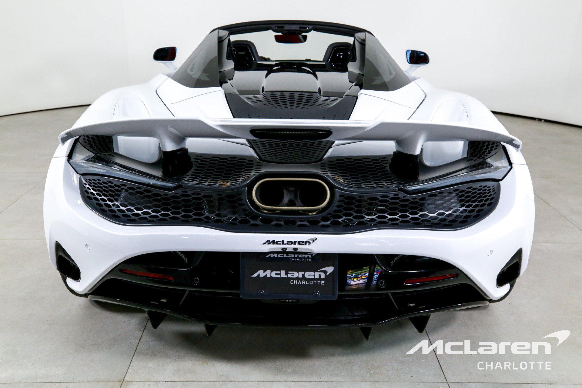 Used 2026 McLaren 750S Spider photo 9