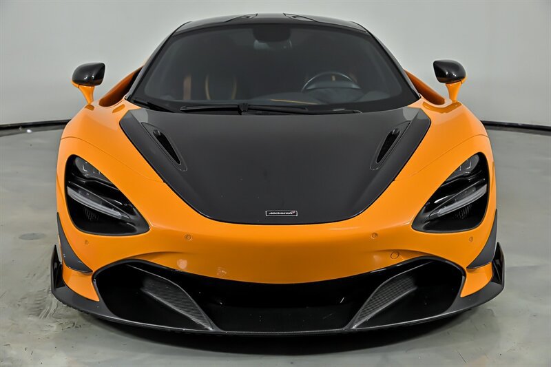 Used 2018 McLaren 720S photo 9