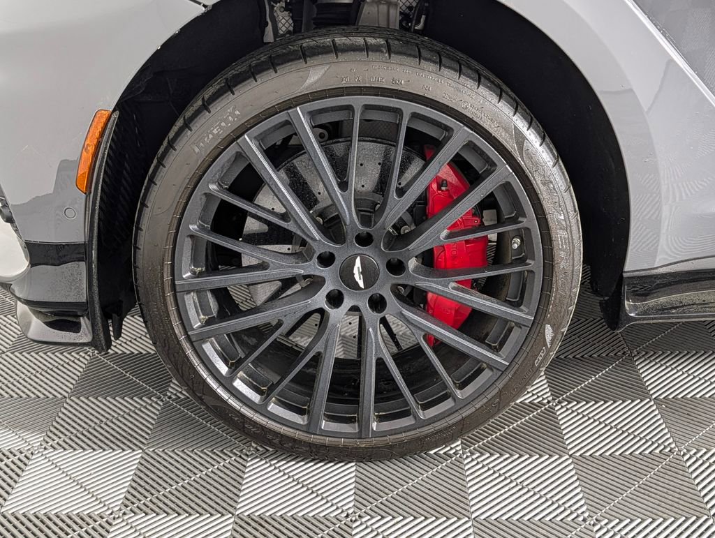 2023 Aston Martin DBX 707