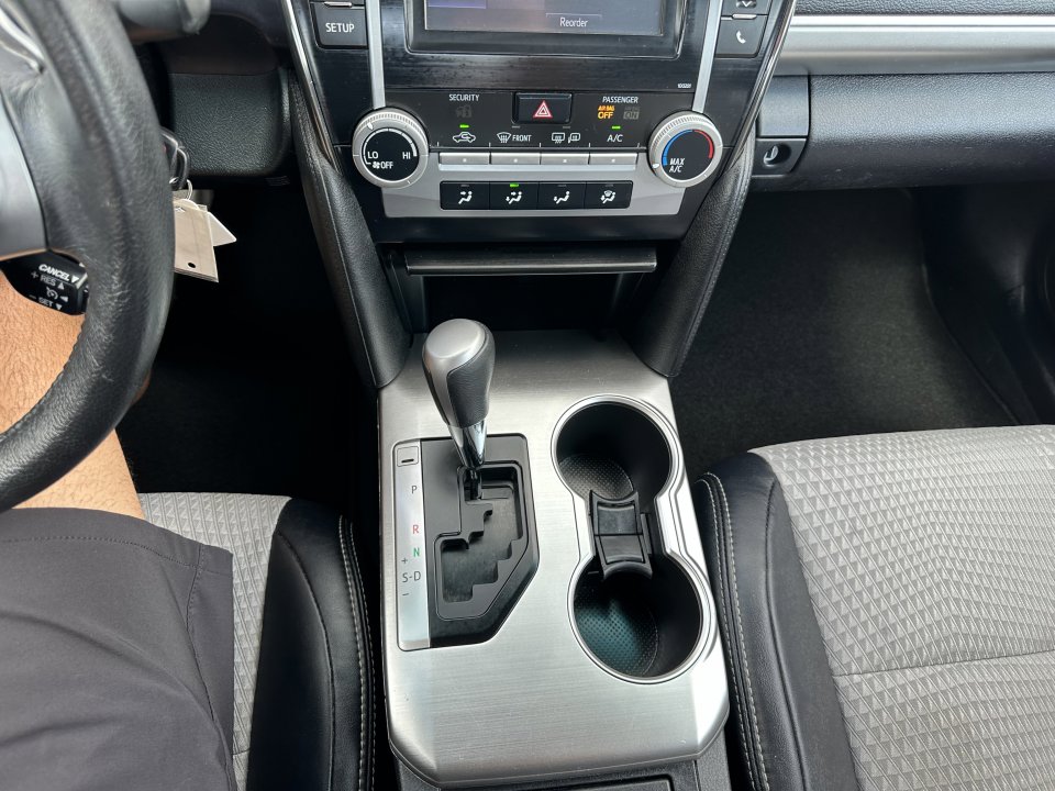 2014 Toyota Camry SE