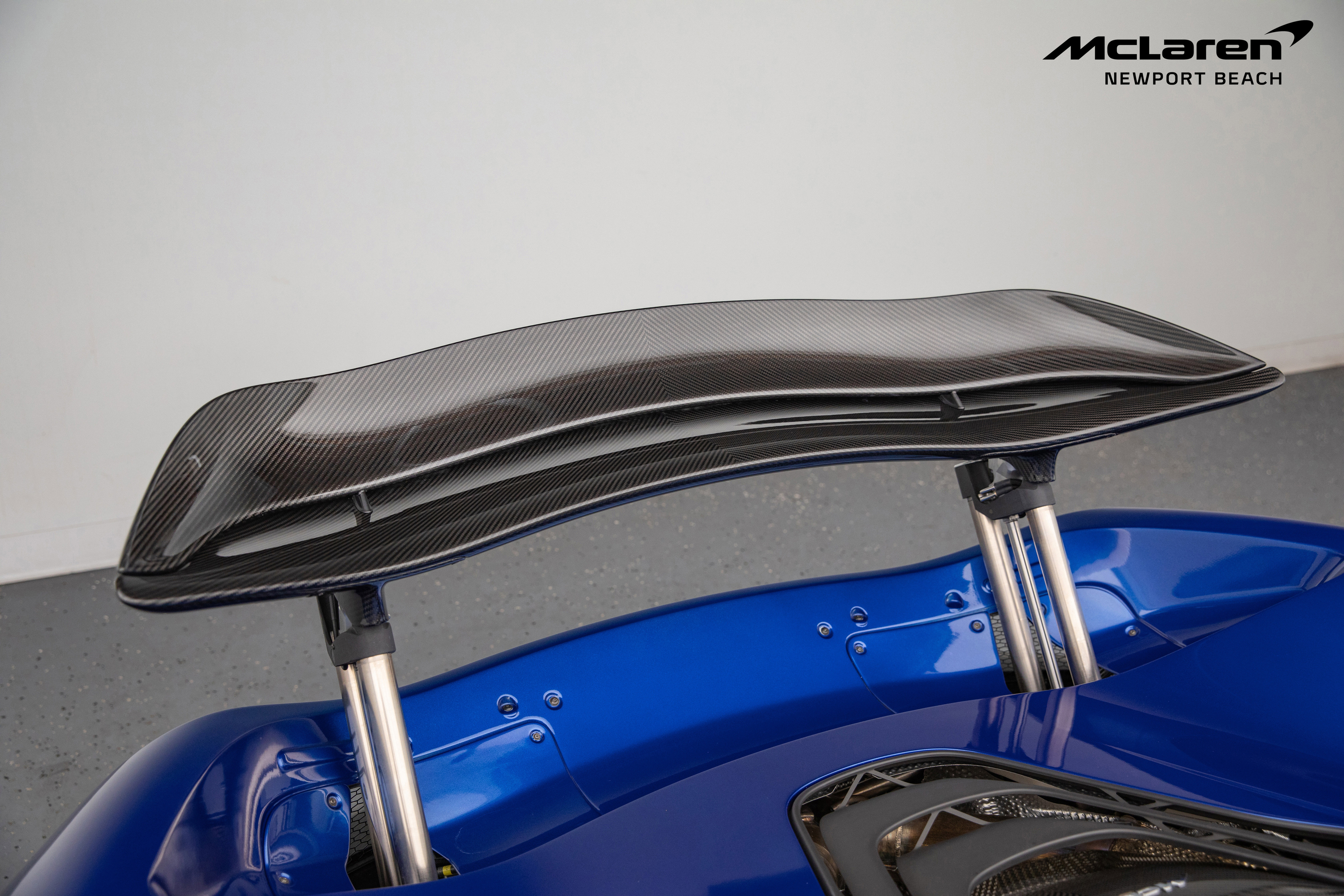 Used 2014 McLaren P1 photo 13