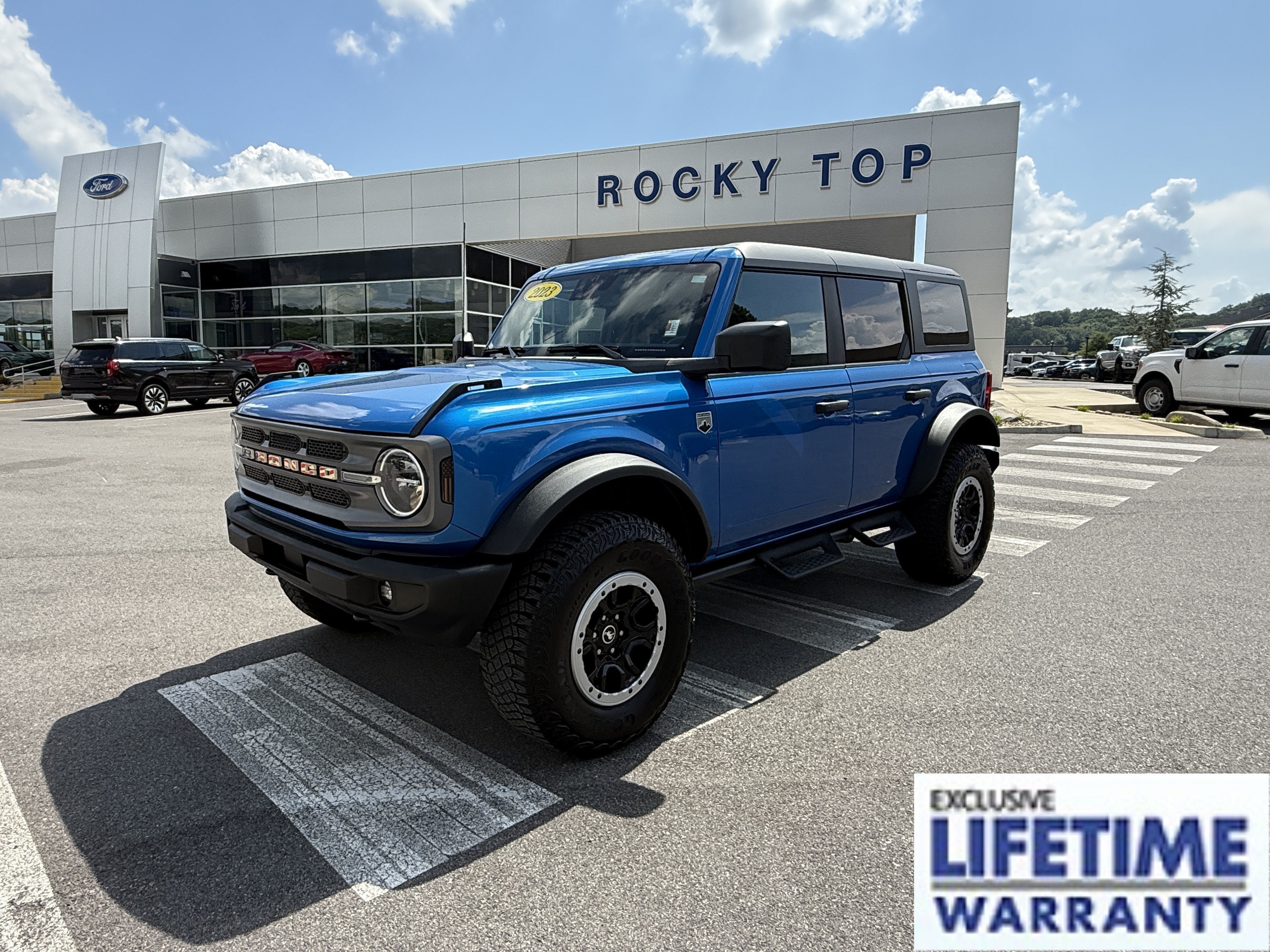 Used 2023 Ford Bronco Big Bend w/ Sasquatch Package