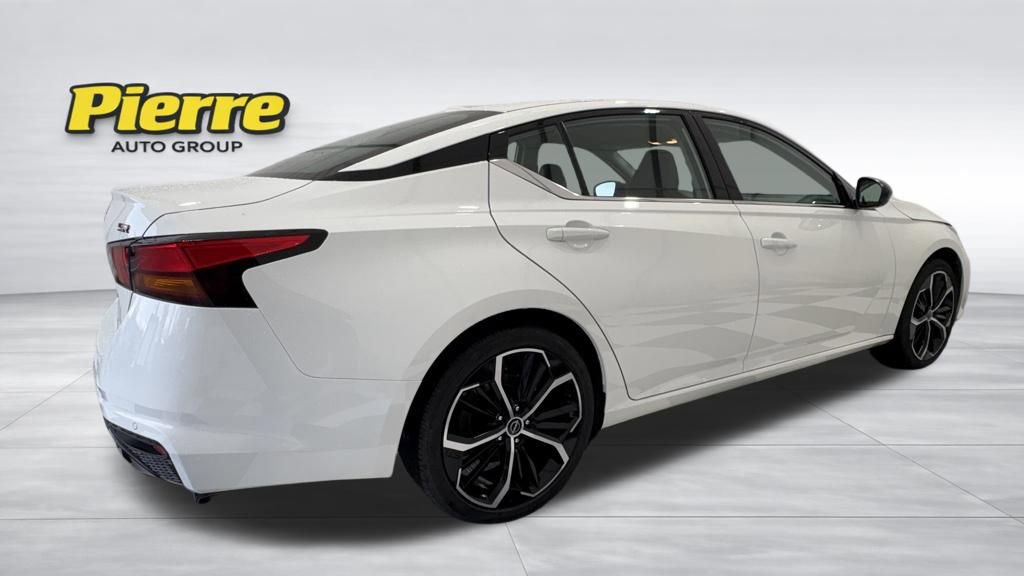 2025 Nissan Altima 2.5 SR