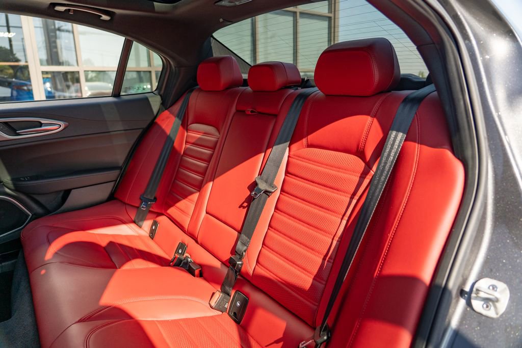 2023 Alfa Romeo Giulia Veloce