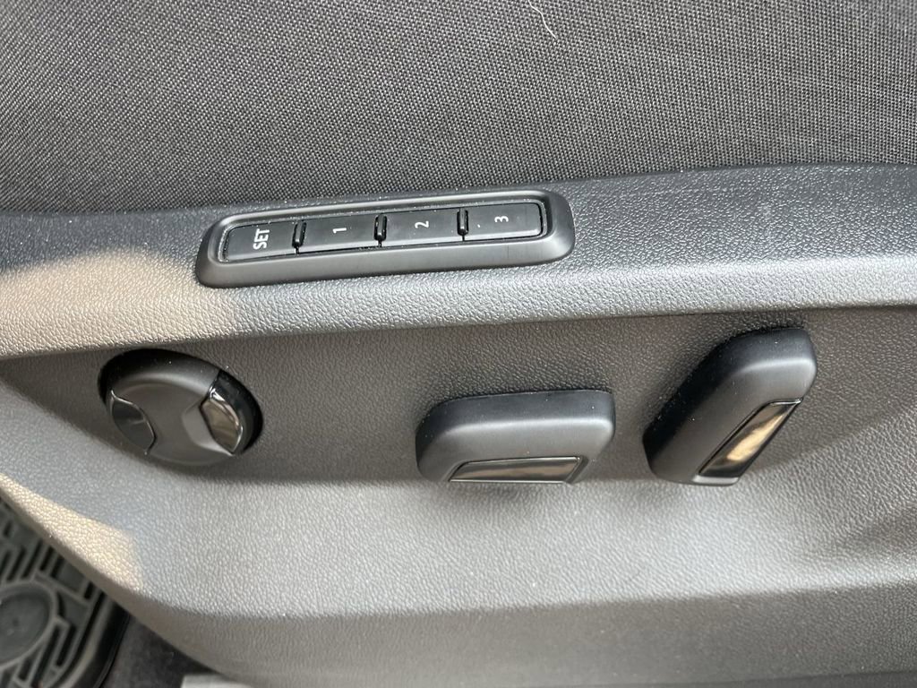 2024 Volkswagen Atlas SEL Premium R-Line