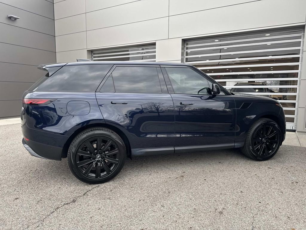 2023 Land Rover Range Rover Sport SE