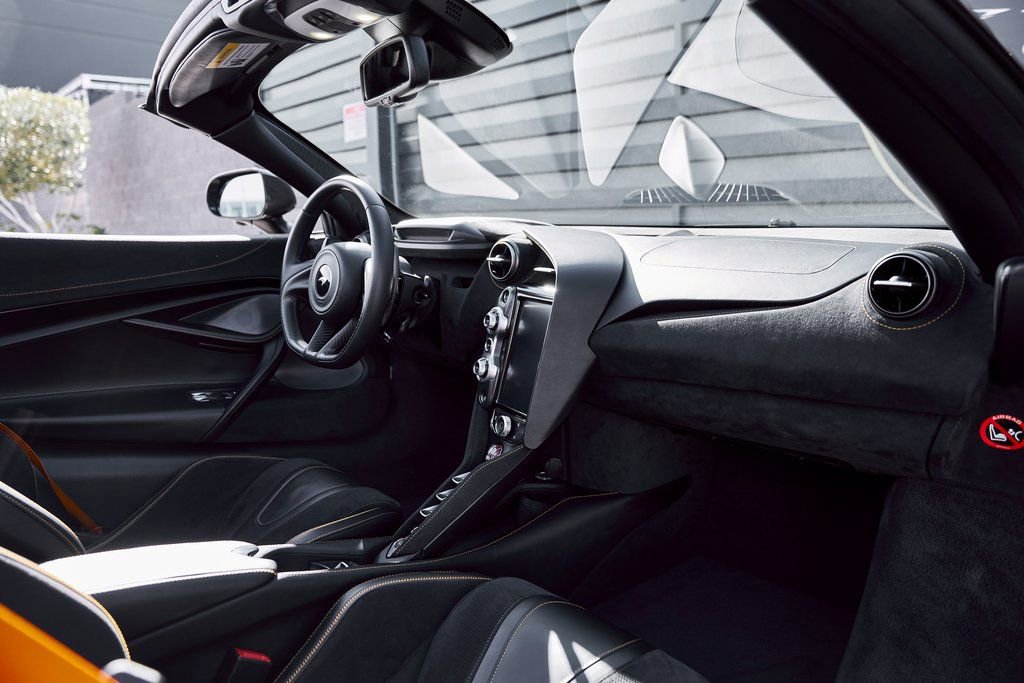 Used 2020 McLaren 720S Spider photo 39