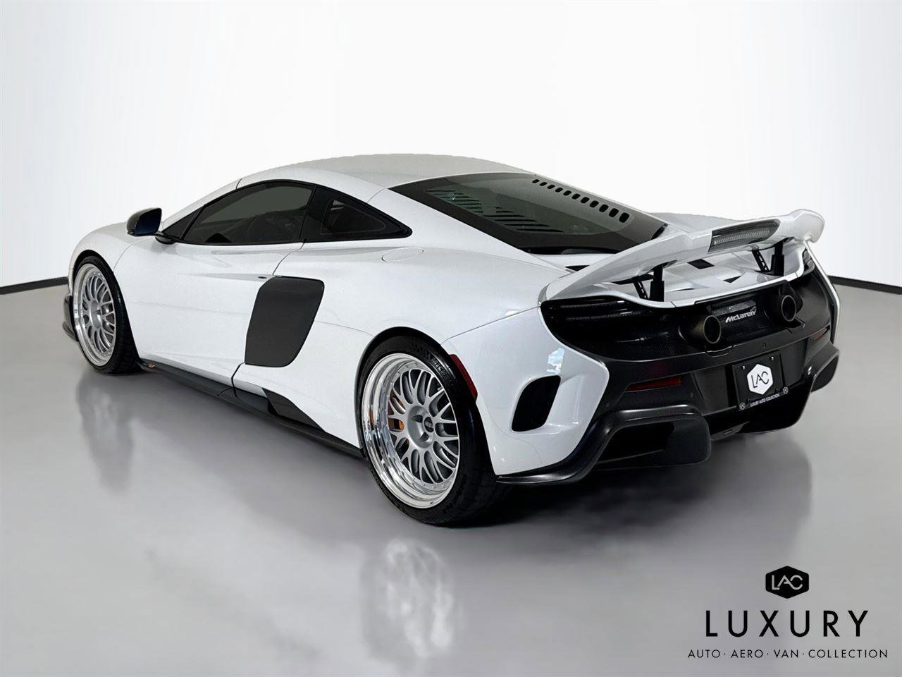 Used 2016 McLaren 675LT Coupe photo 8