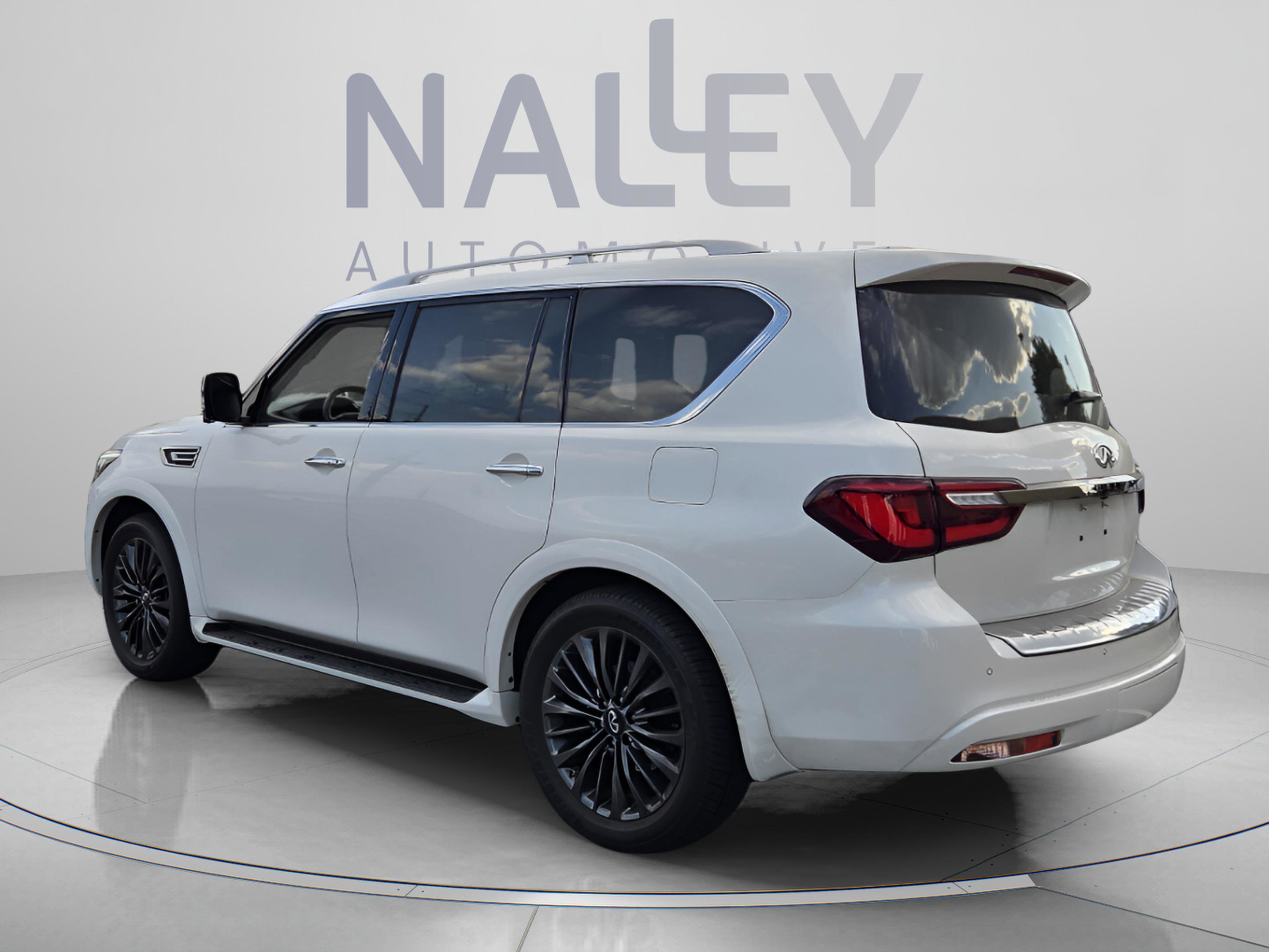 2023 INFINITI Qx80 Premium Select