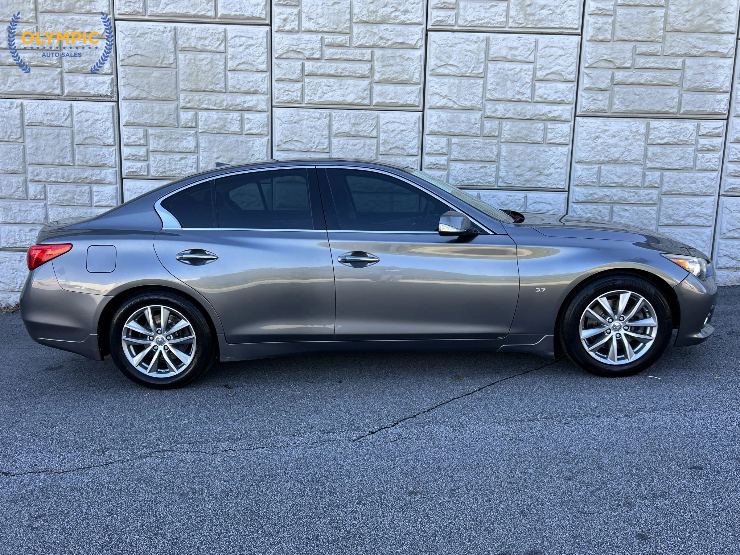 2014 INFINITI Q50 Premium