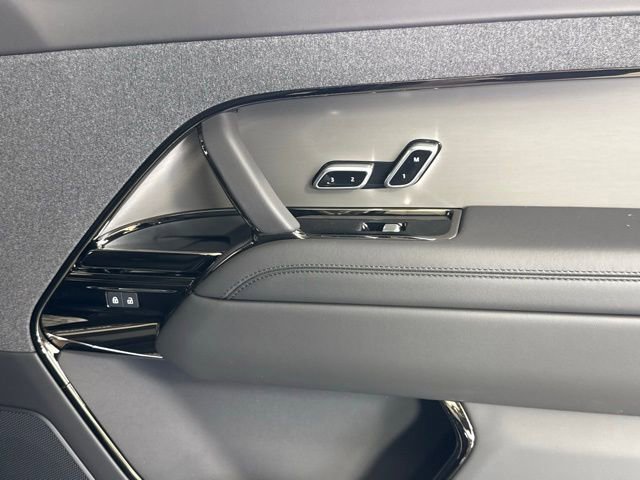 2026 Land Rover Range Rover Sport SE