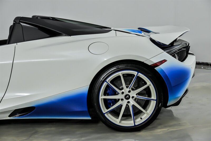 Used 2021 McLaren 720S Spider photo 9