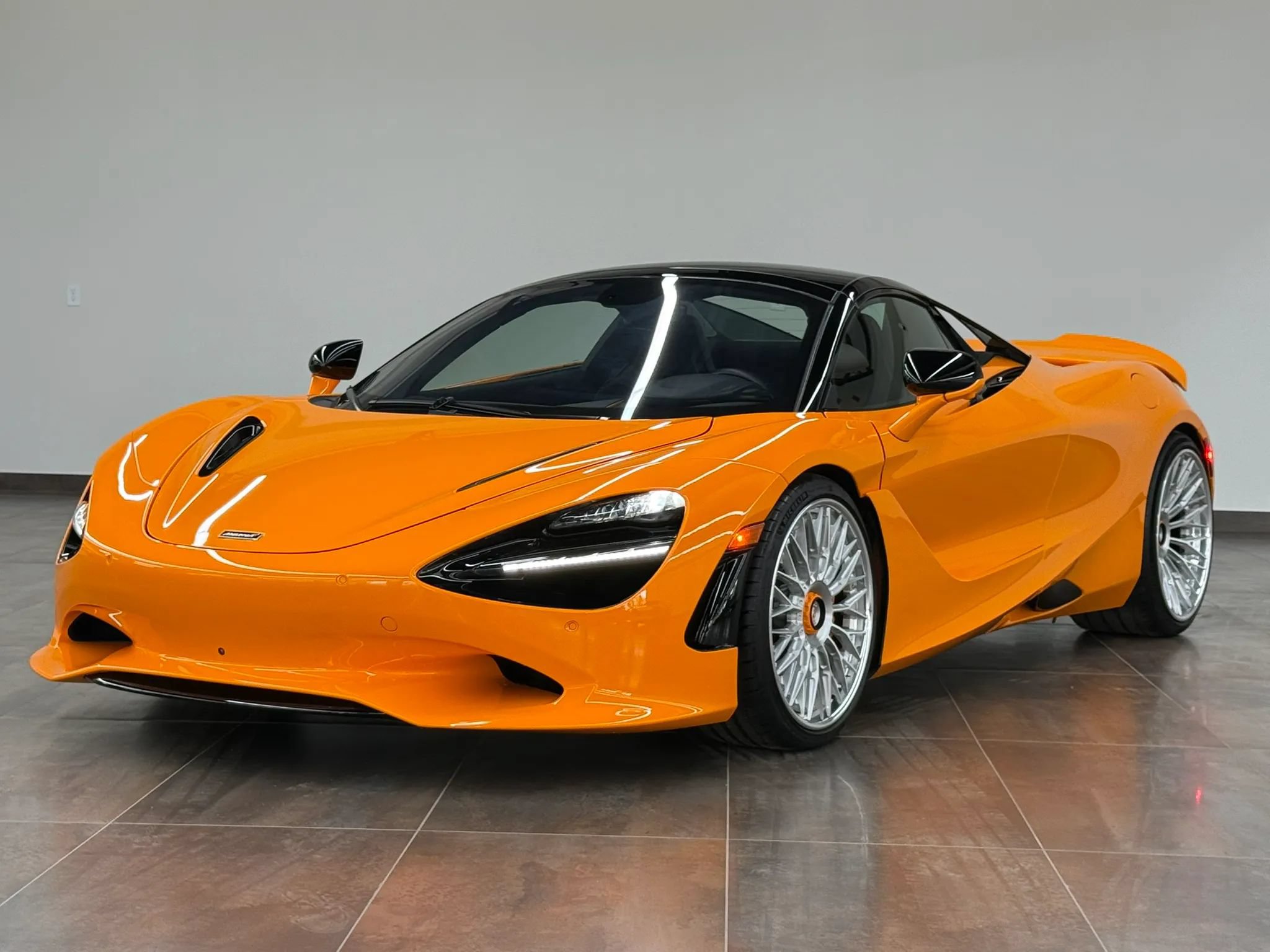 Used 2025 McLaren 750S Spider 1