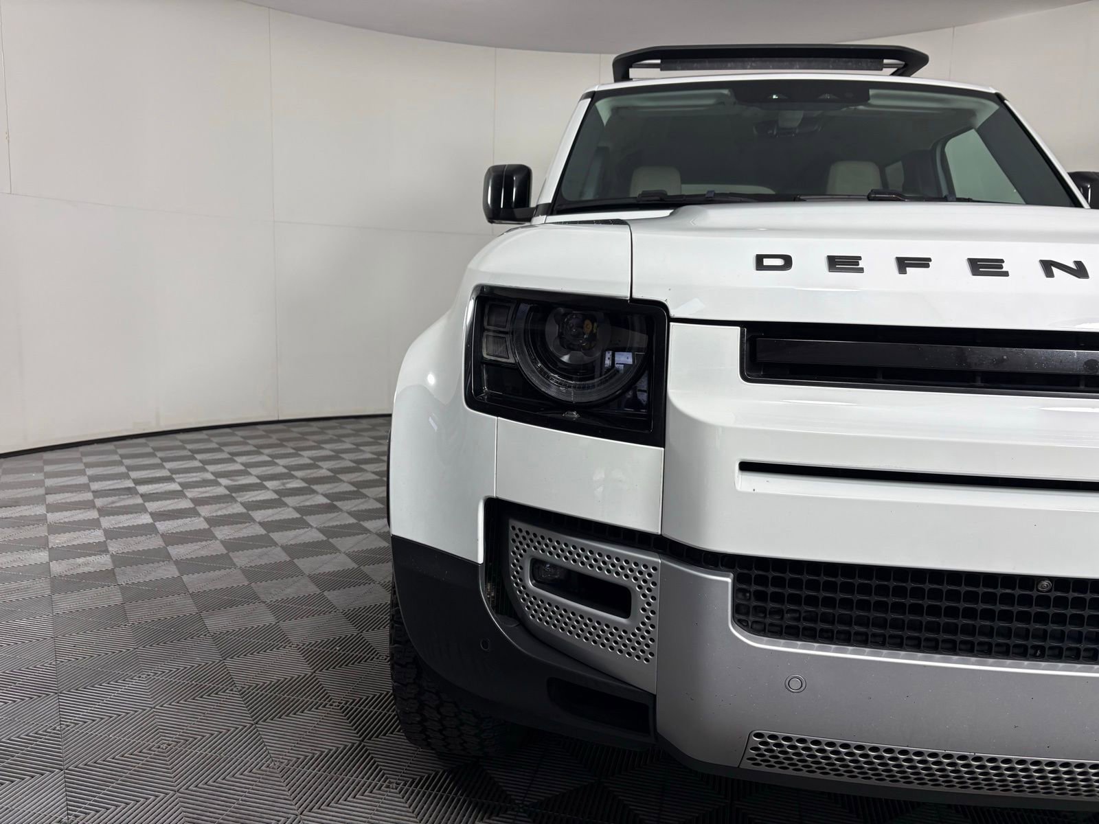 2024 Land Rover Defender 110 S