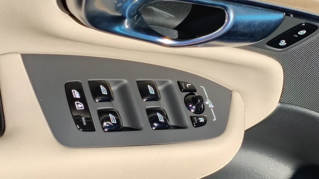 2026 Volvo Xc90 B6 Ultra