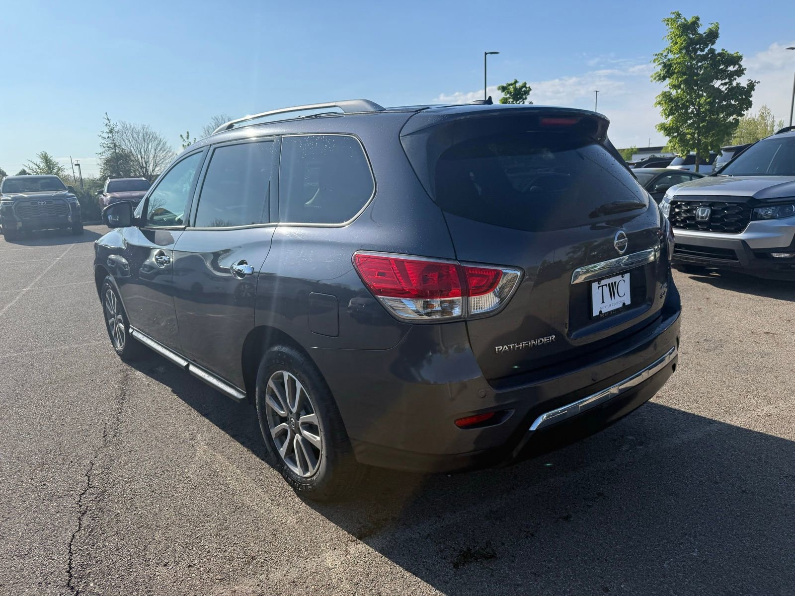 2014 Nissan Pathfinder SV