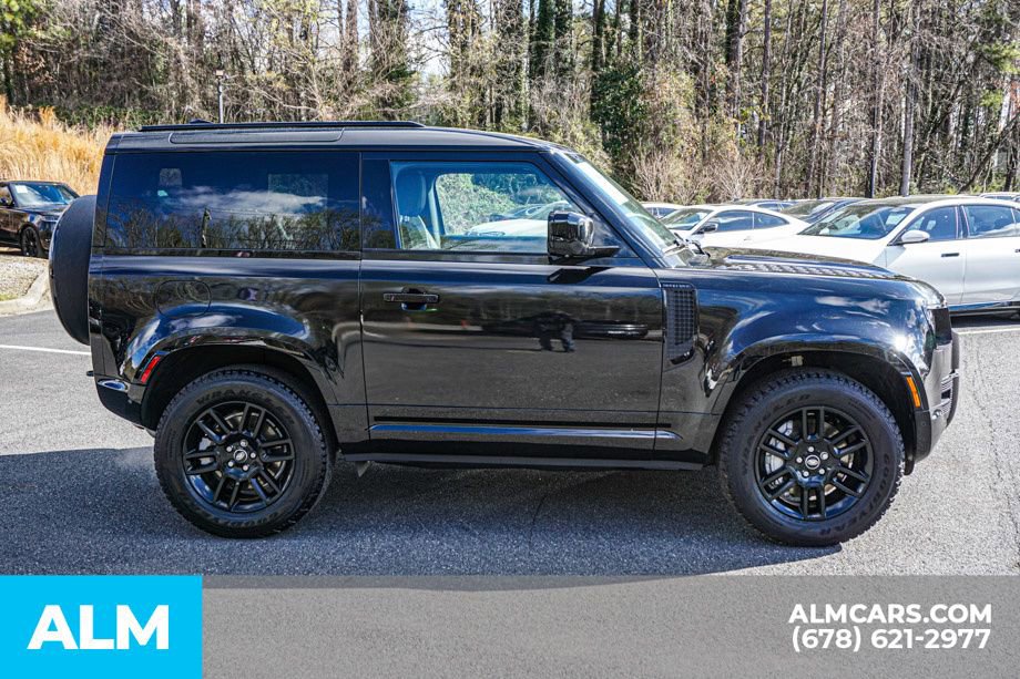 2024 Land Rover Defender 90 X-Dynamic SE