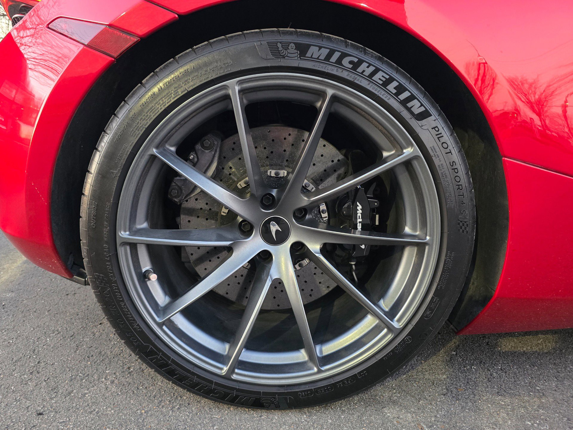 Used 2019 McLaren 720S Performance photo 54