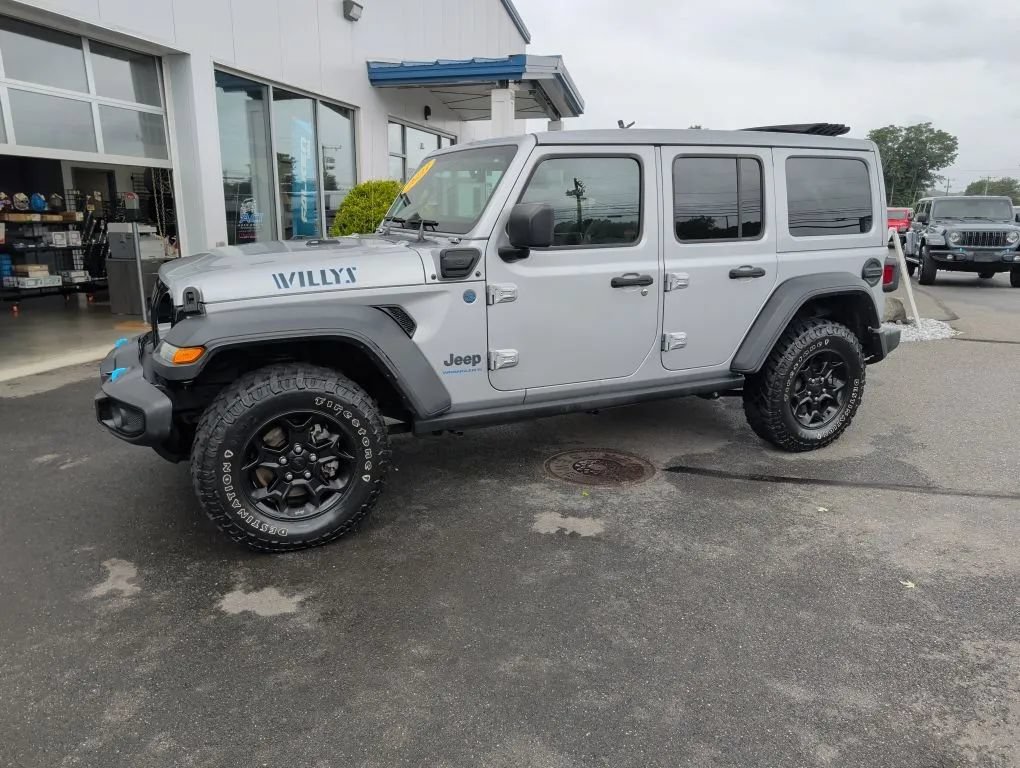 Used 2023 Jeep Wrangler Unlimited w/ Sun & Screen Package