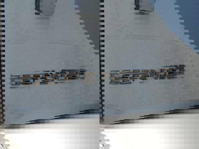 2025 Land Rover Defender 110 S