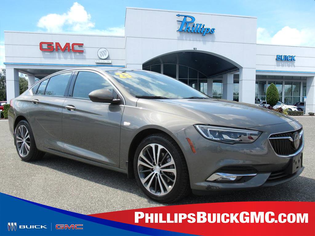Used 2018 Buick Regal Essence w/ Driver Confidence Package #1