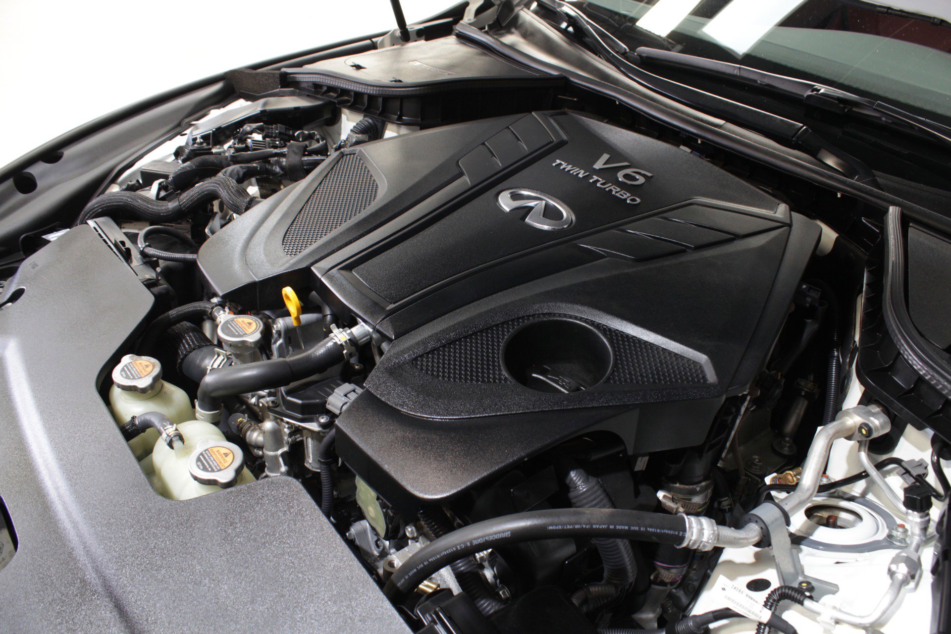 2022 INFINITI Q60 Red Sport 400