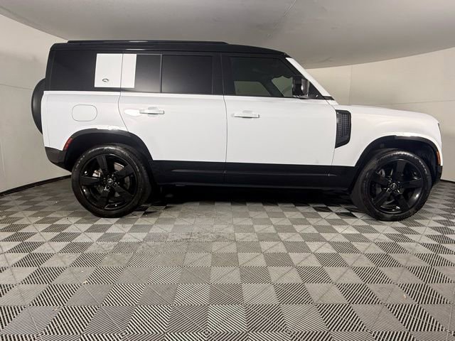 2023 Land Rover Defender 110 X-Dynamic SE