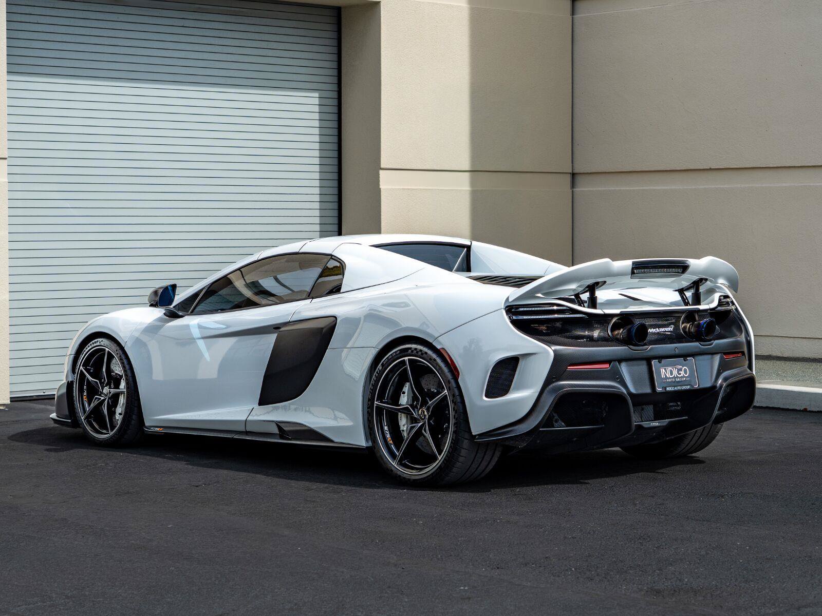 Used 2016 McLaren 675LT Spider photo 7