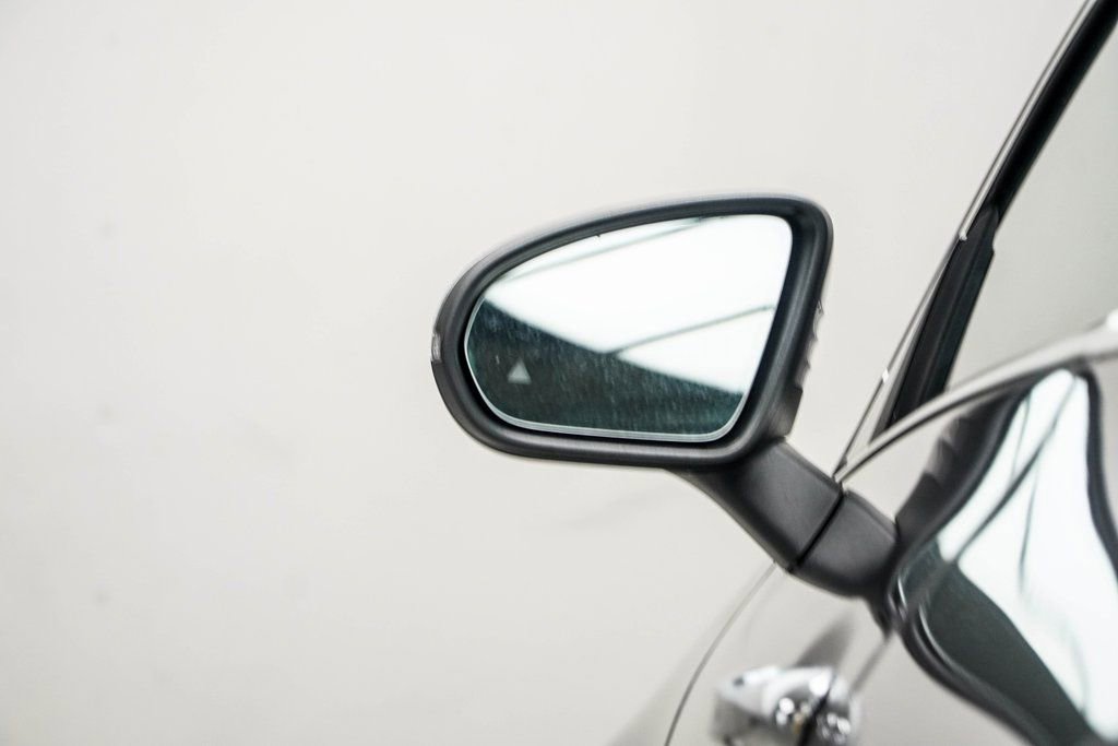 2025 Mercedes-Benz CLA 250