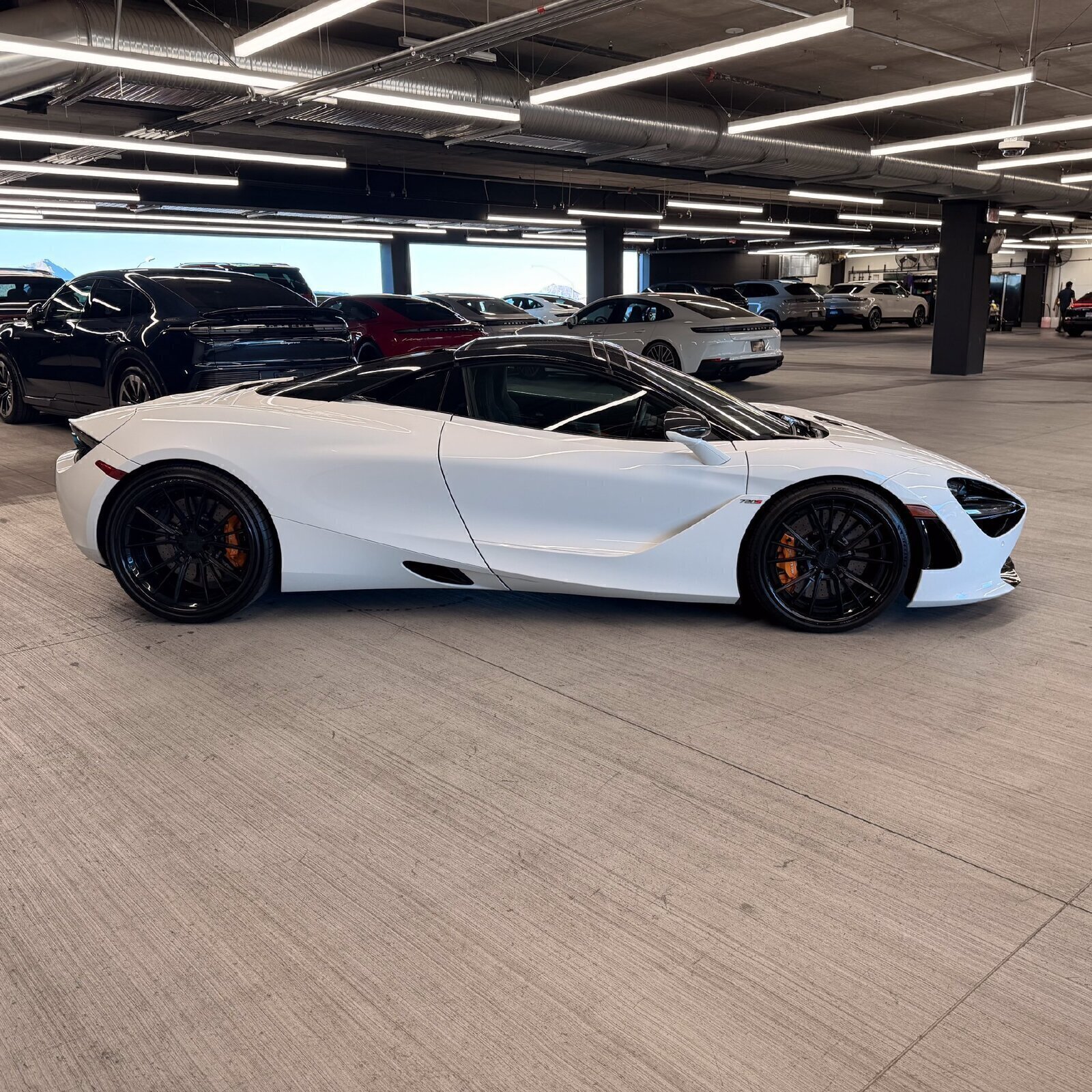 Used 2020 McLaren 720S Luxury photo 5