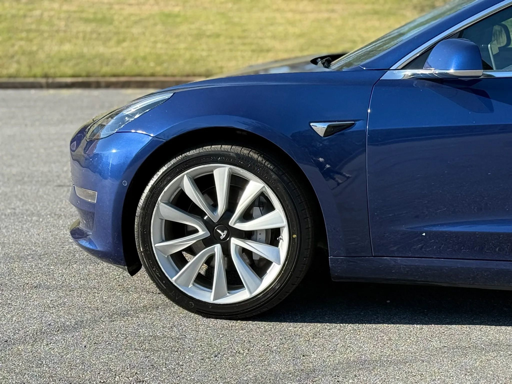 2018 Tesla Model 3 Mid Range