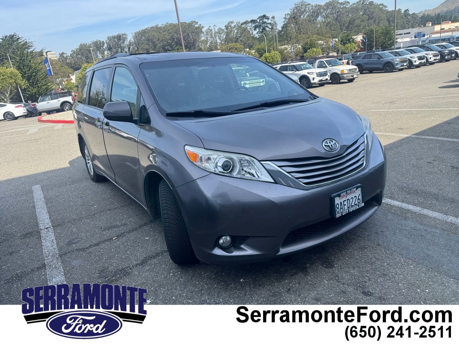 Used 2017 Toyota Sienna XLE w/ XLE Navigation Package