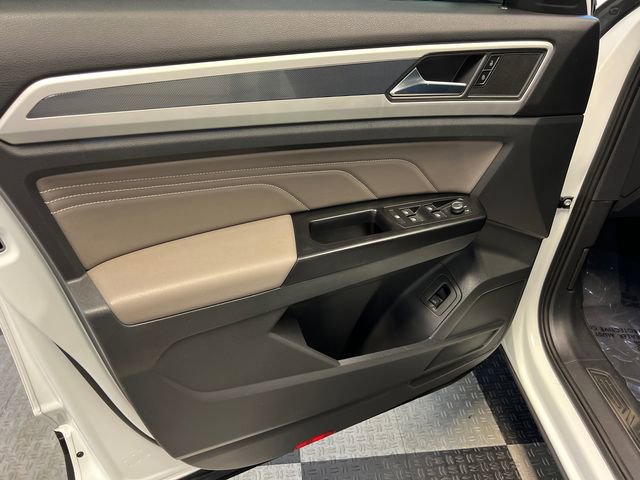 2022 Volkswagen Atlas Cross Sport SE