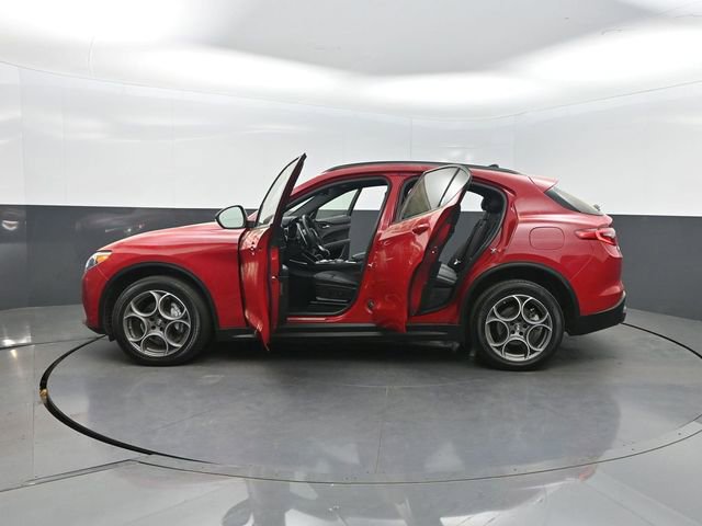 2023 Alfa Romeo Stelvio Sprint