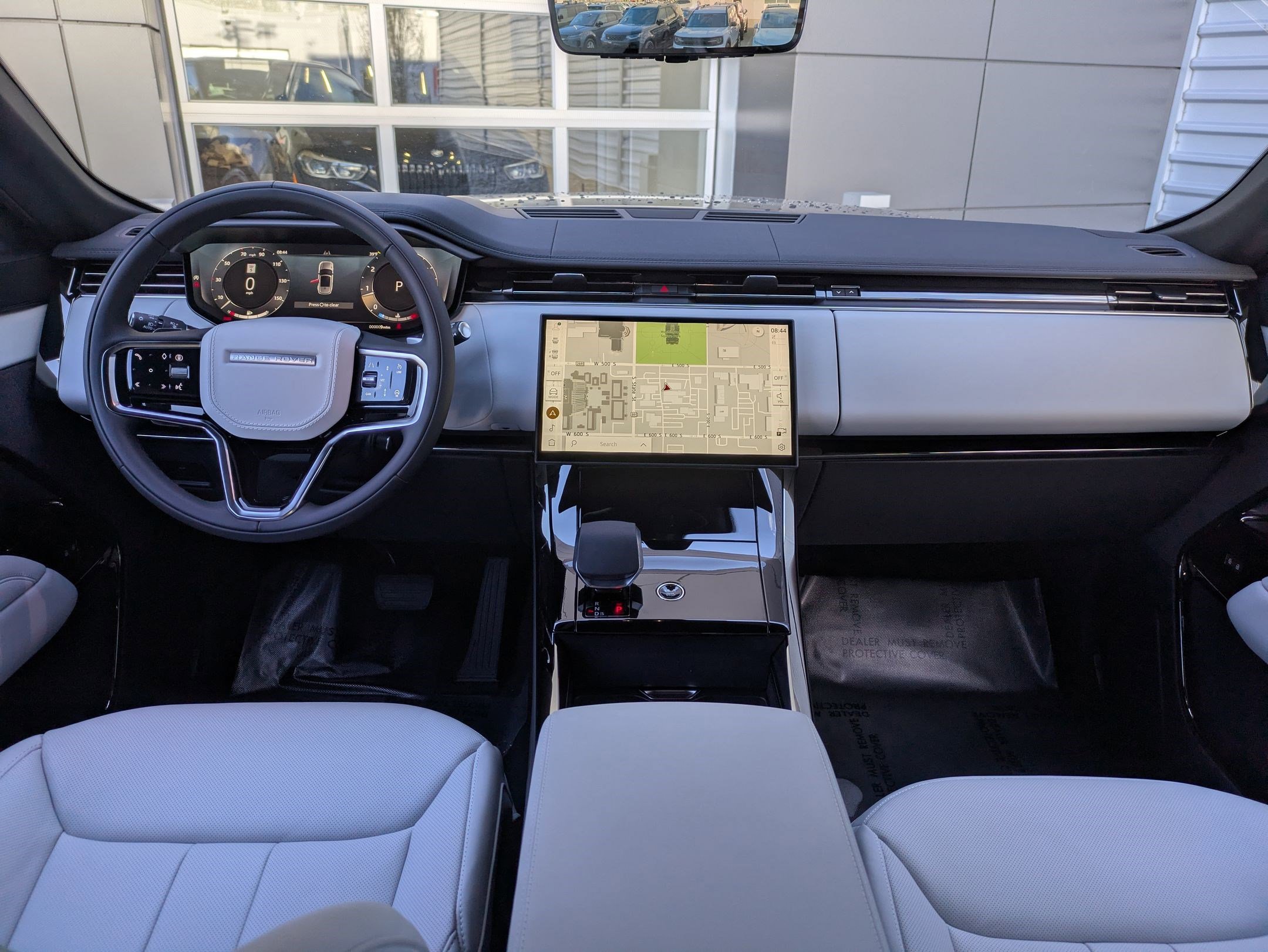 2026 Land Rover Range Rover Sport SE