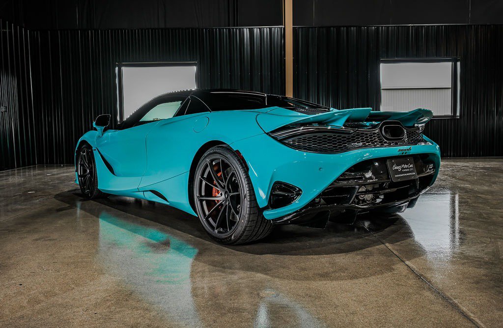 Used 2025 McLaren 750S Spider photo 18