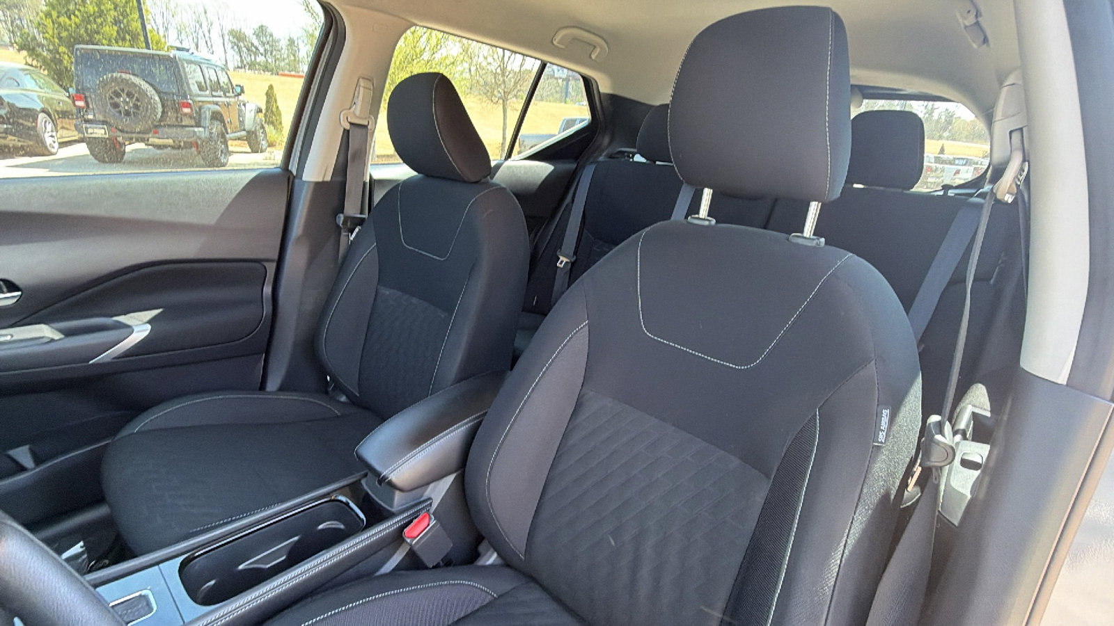 2024 Nissan Kicks SV