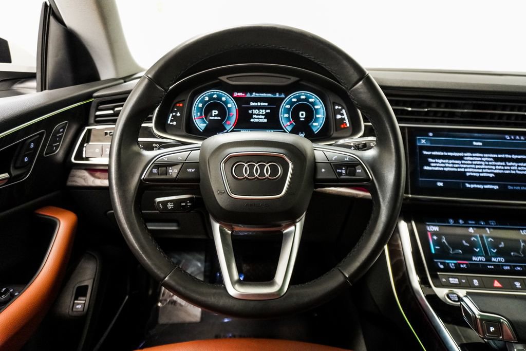 2022 Audi Q8 Premium Plus