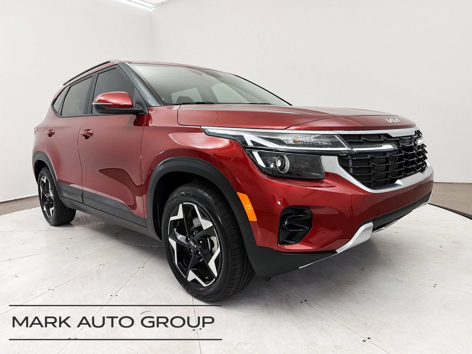 Certified 2025 Kia Seltos S