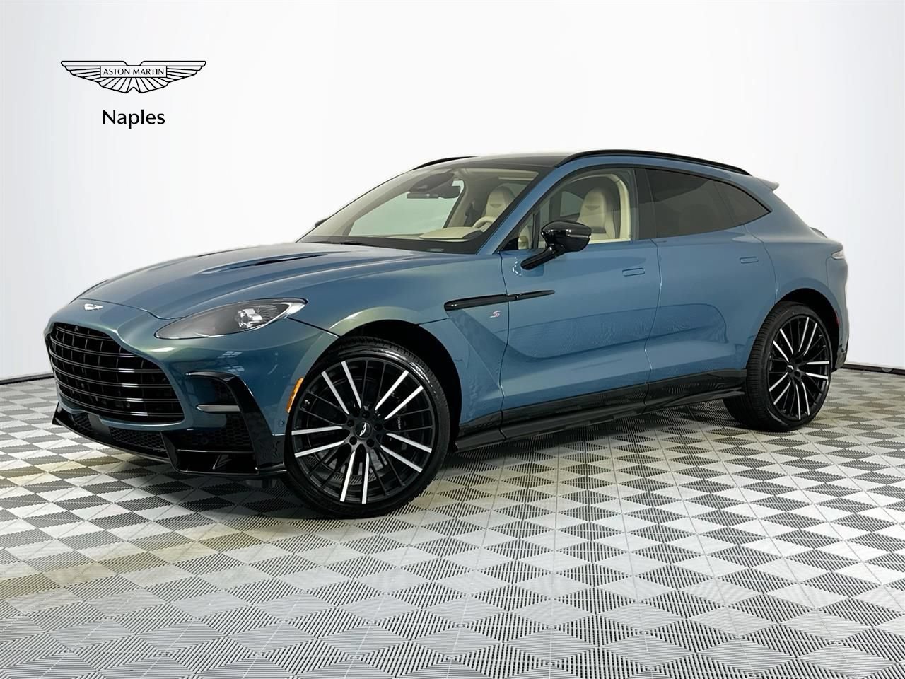 New 2026 Aston Martin DBX 707