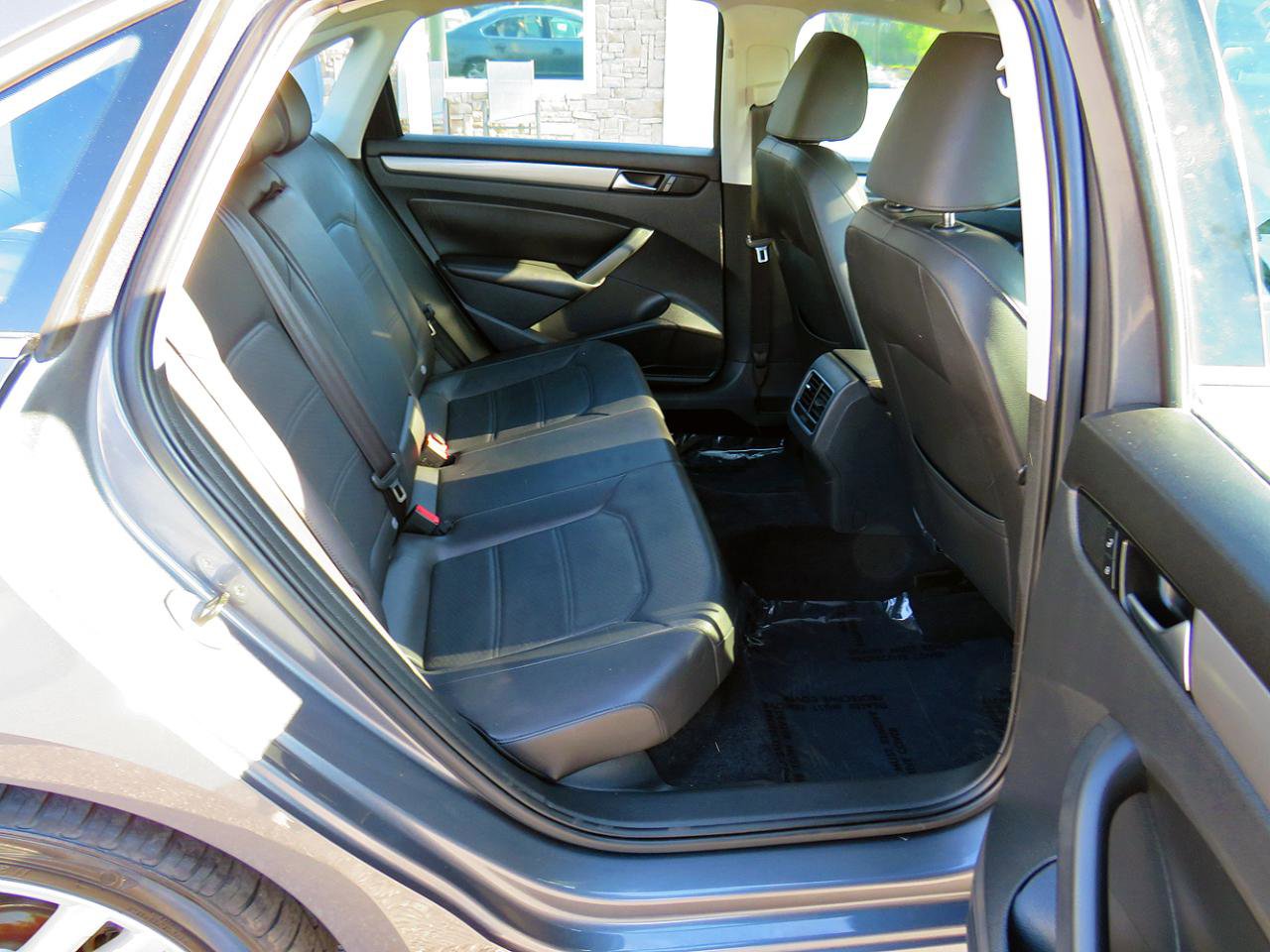 2014 Volkswagen Passat 1.8T SE