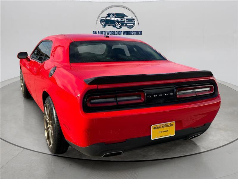2015 Dodge Challenger SXT